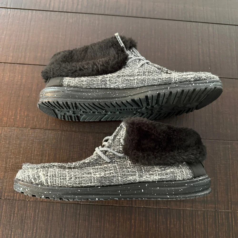 Hey Dude Britt Boho Women Size 8 Cookies and Cream Faux Fur Lined Ankle Boots